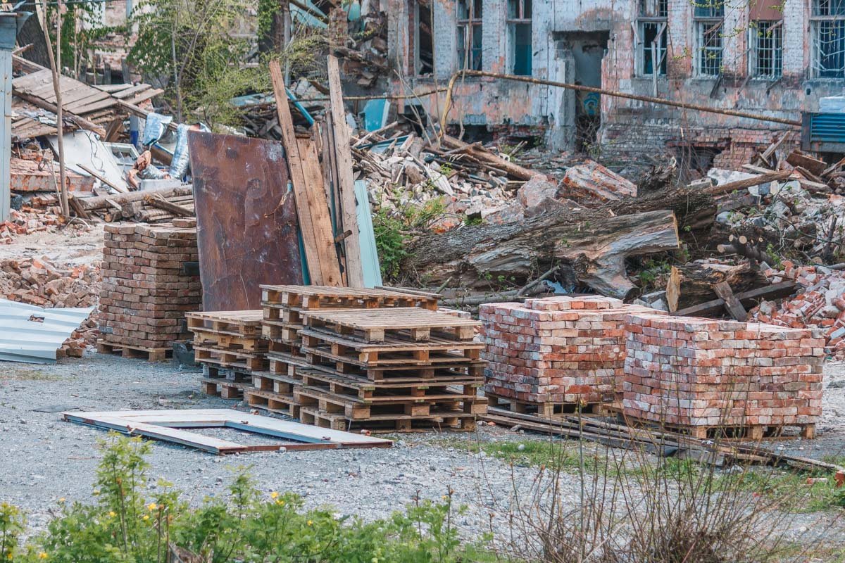 Что будет на месте заброшки пока не известно Что будет на месте заброшки пока не известно