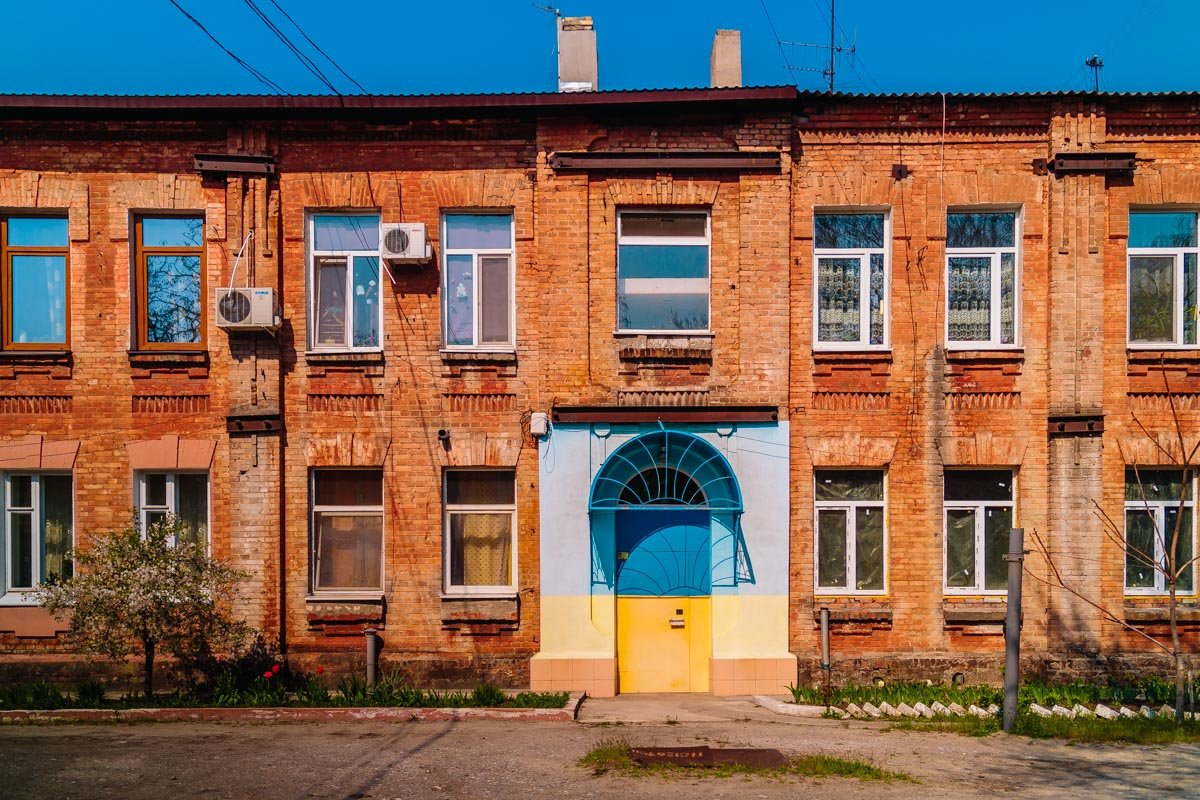 и туча клубилась, как крышка концертного фортепьяно. и туча клубилась, как крышка концертного фортепьяно.