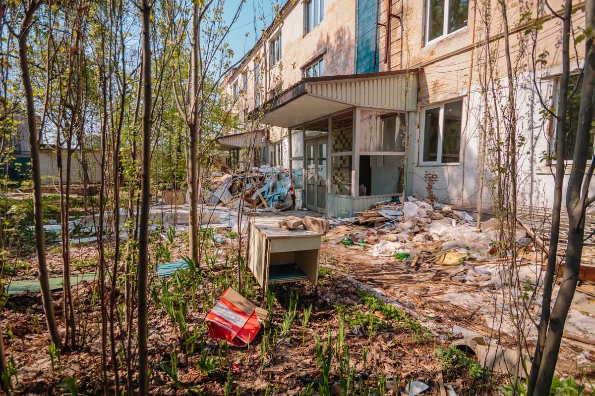 но забыть одну жизнь -- человеку нужна, как минимум, но забыть одну жизнь -- человеку нужна, как минимум,