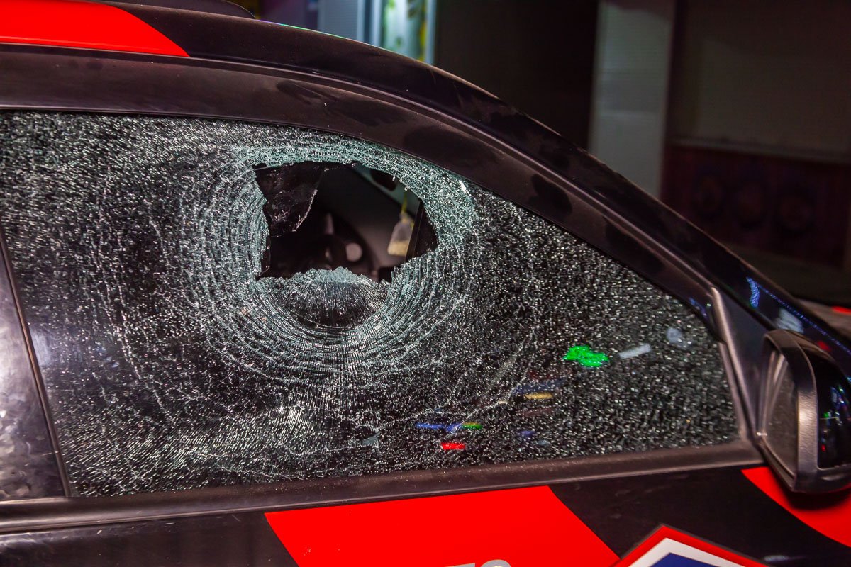 Не одно стекло Не одно стекло