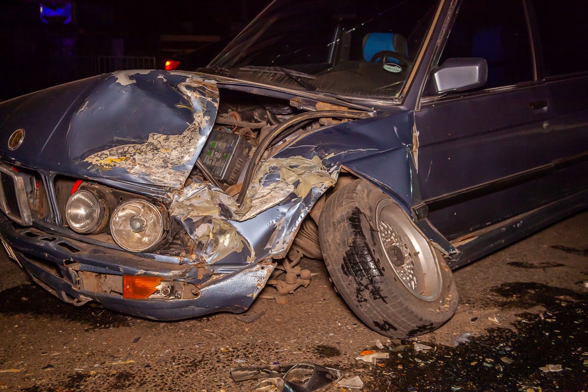 Повреждения BMW Повреждения BMW