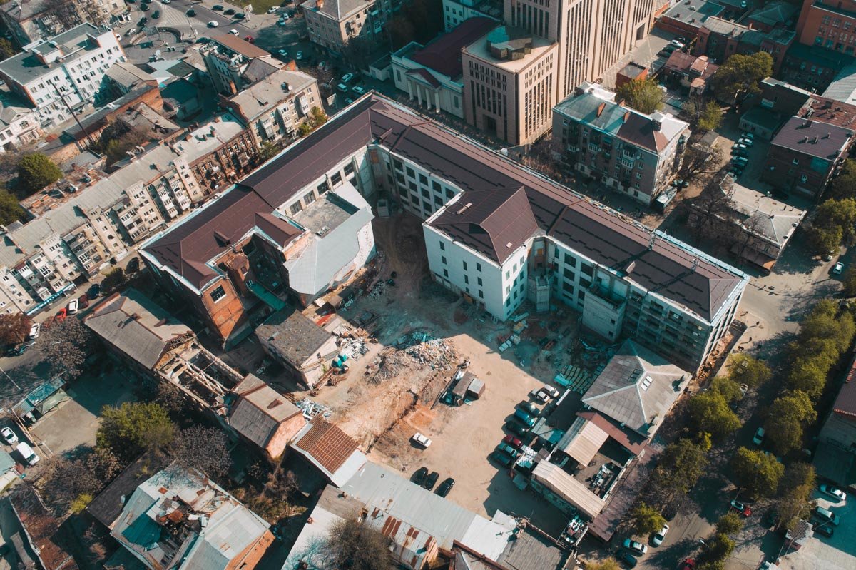 Возможно, когда-то тут будет ТЦ Возможно, когда-то тут будет ТЦ