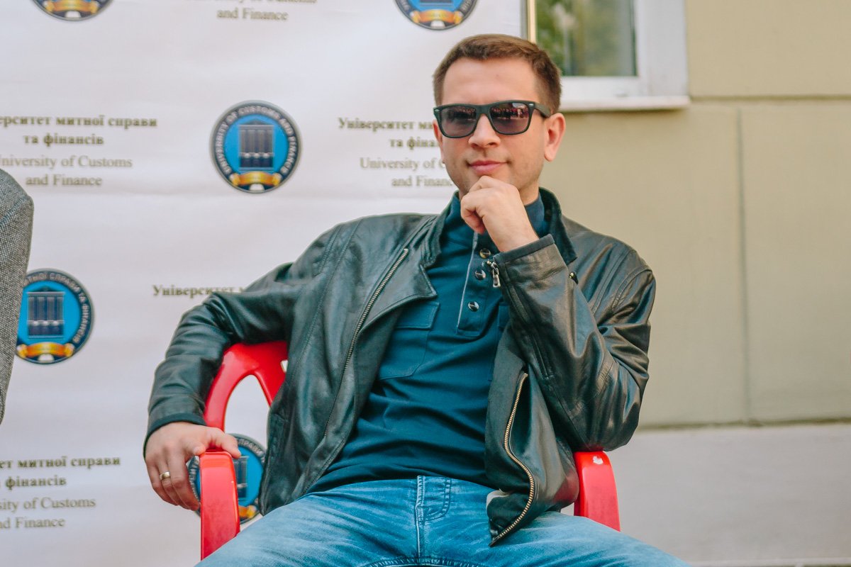 Как звездные судьи КаВуНа пообщались со студентами УТДФ в Днепре 10