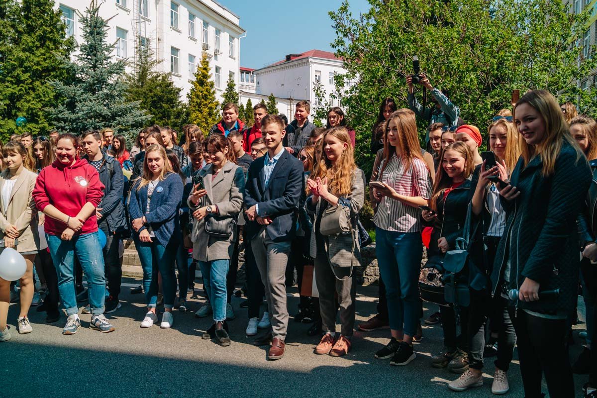 Как звездные судьи КаВуНа пообщались со студентами УТДФ в Днепре 18