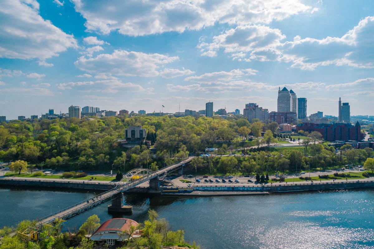 Пусть туда приведет тебя яркая в небе звезда.