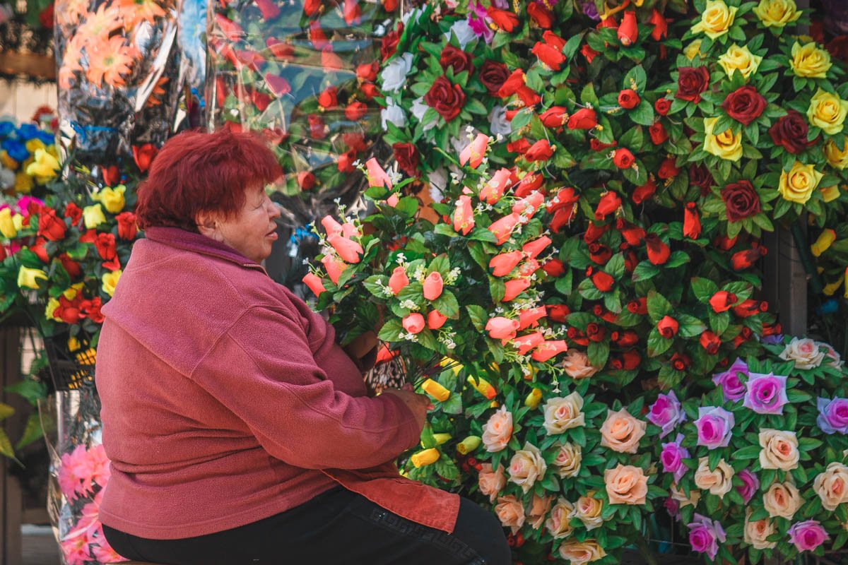 Такие цветы - показатель отсутствия вкуса Такие цветы - показатель отсутствия вкуса