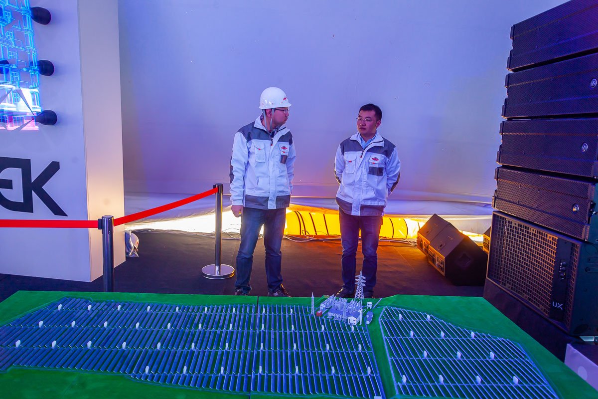 В Днепропетровской области начала работу крупнейшая солнечная электростанция в Украине 11