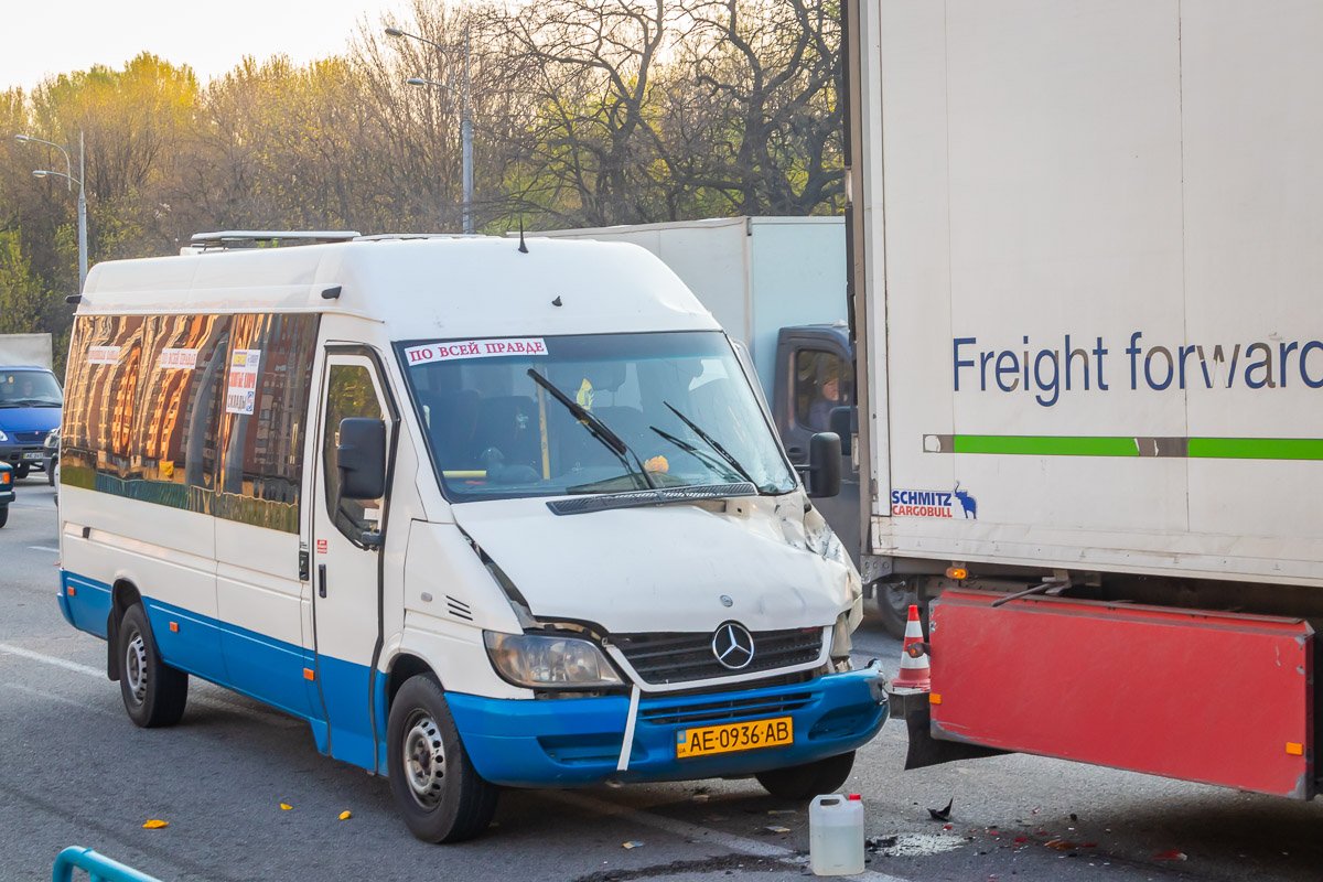 В аварии пострадали 5 человек В аварии пострадали 5 человек