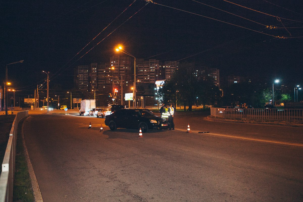 По словам водителя Toyota, оба транспортных средства двигались со стороны Запорожского шоссе в сторону ж/м Сокол