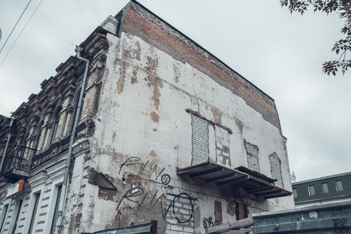 Мысли всех людей возникают из тьмы. Если ты действительно представляешь собой движения твоей собственной души и причина этих движений предшествует тебе, как ты можешь считать свои мысли своими собственными?