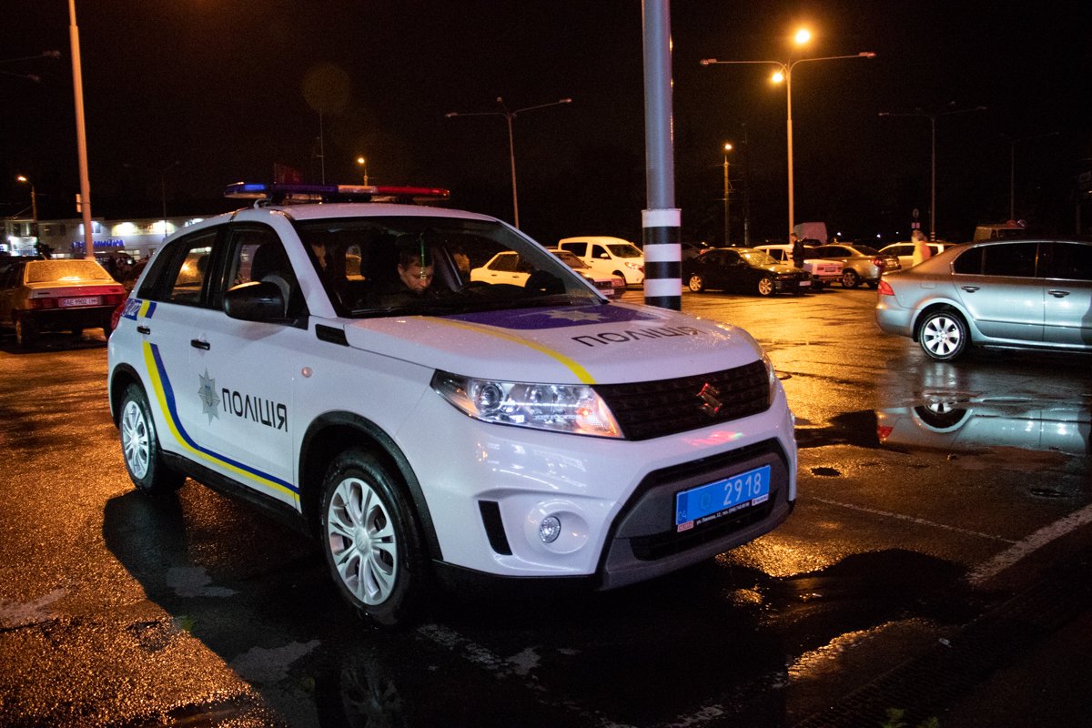 На место вызвали следственно-оперативную группу  На место вызвали следственно-оперативную группу