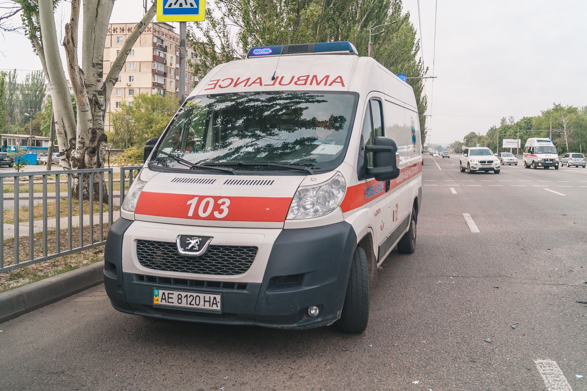 На место приехал экипаж патрульной полиции и врачи «скорой» помощи На место приехал экипаж патрульной полиции и врачи «скорой» помощи