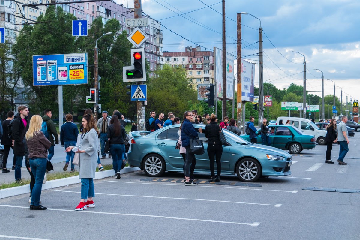 Информатор советует не привыкать к ложным вызовам, а лучше перестраховаться и действовать по указаниям правоохранителей