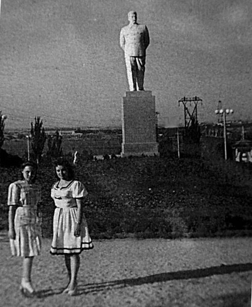 Памятник Сталину в Днепре