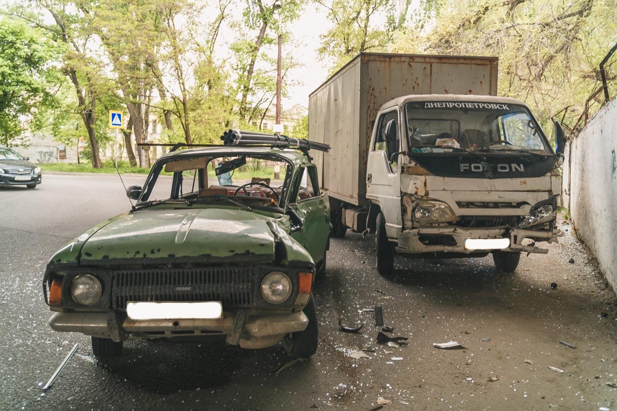 Его госпитализировали в 6-ю больницу с переломом ключицы Его госпитализировали в 6-ю больницу с переломом ключицы