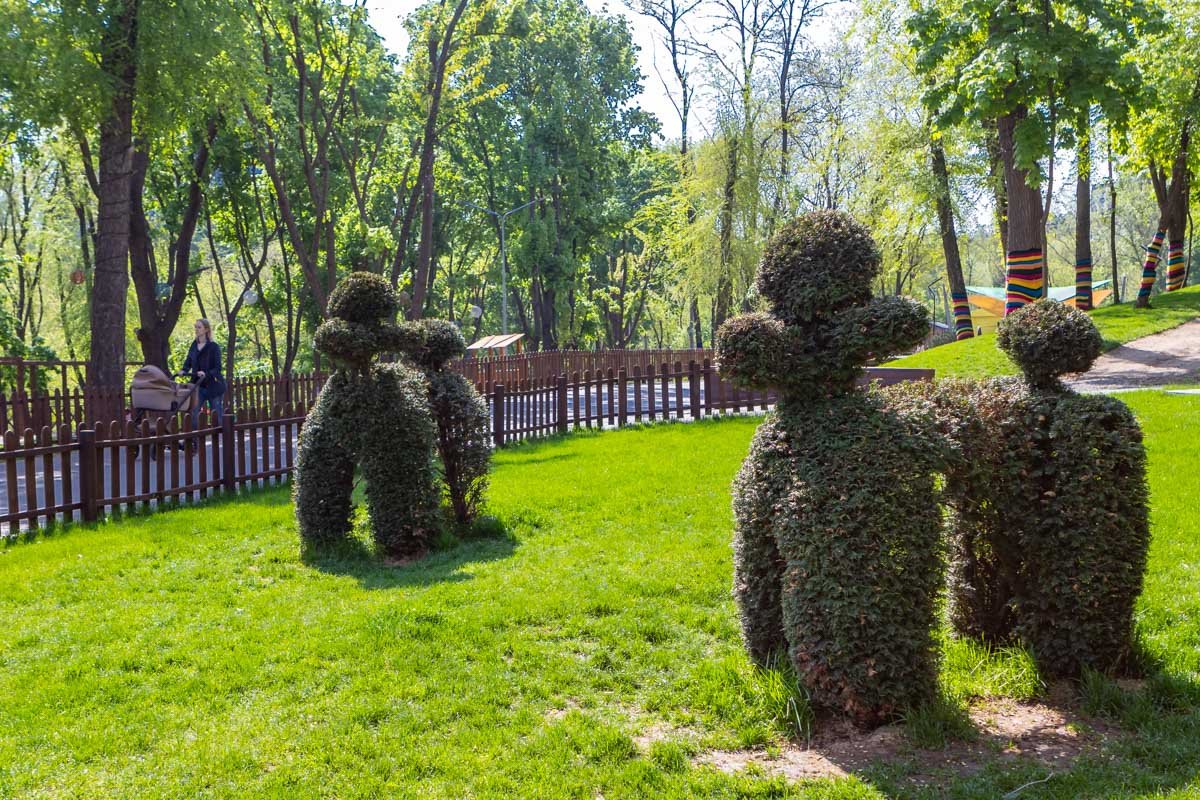 Солнечные майские дни просто созданы для того, чтобы гулять и наслаждаться свежим воздухом  Солнечные майские дни просто созданы для того, чтобы гулять и наслаждаться свежим воздухом