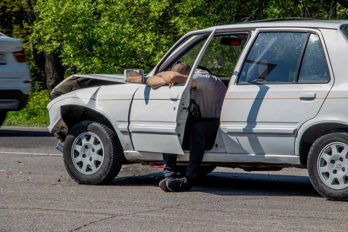 На место немедленно прибыл экипаж патрульной полиции и бригада скорой На место немедленно прибыл экипаж патрульной полиции и бригада скорой
