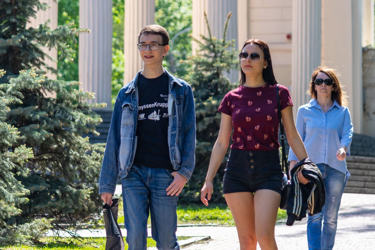 Когда вокруг красивые девушки, но в сердце только одна - Dota Когда вокруг красивые девушки, но в сердце только одна - Dota