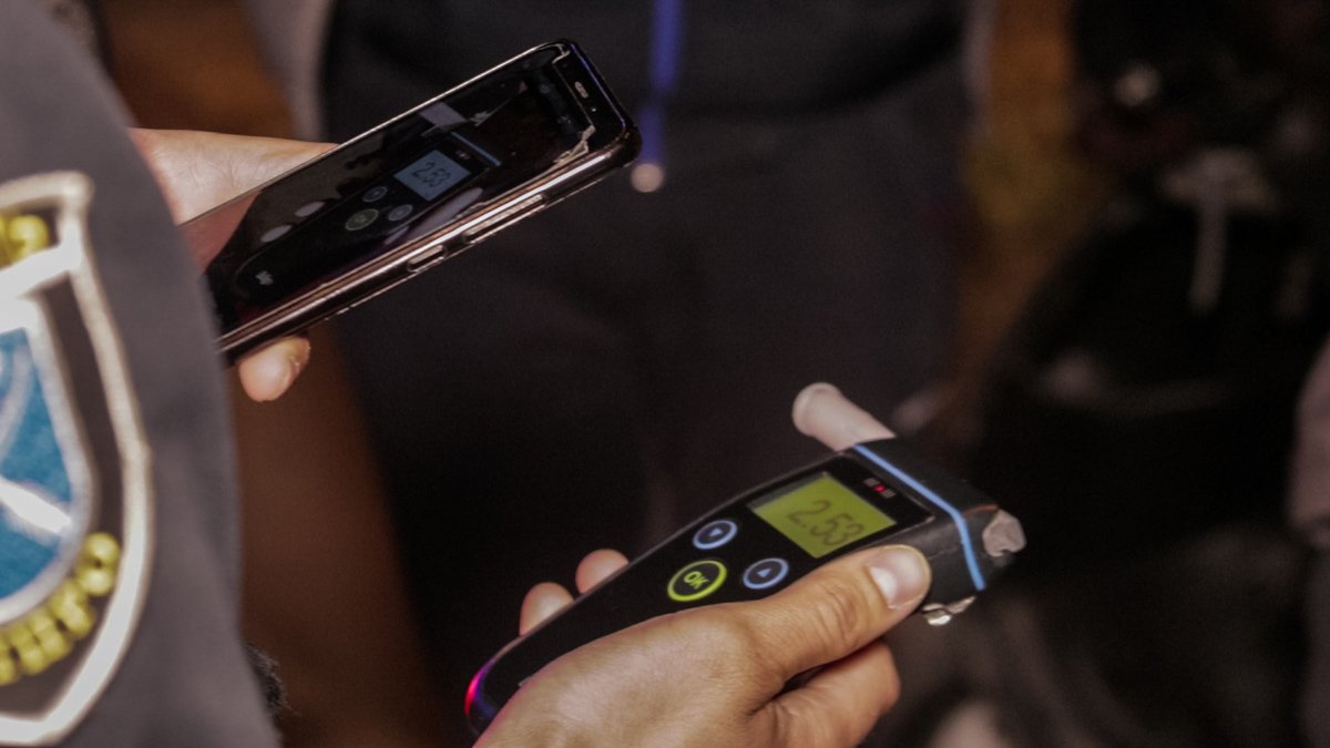 От предложения пройти освидетельствование нарушитель не отказался — прибор показал 2,53 промилле