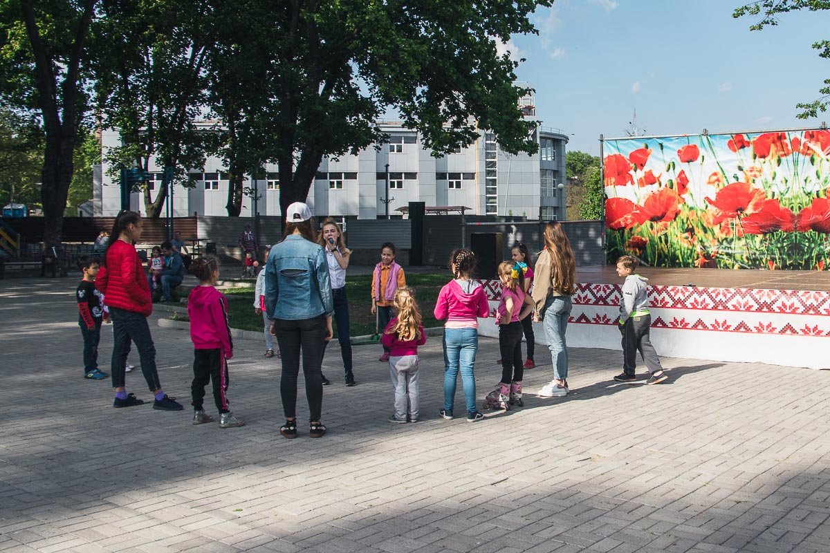 Получайте удовольствие, веселитесь, смейтесь