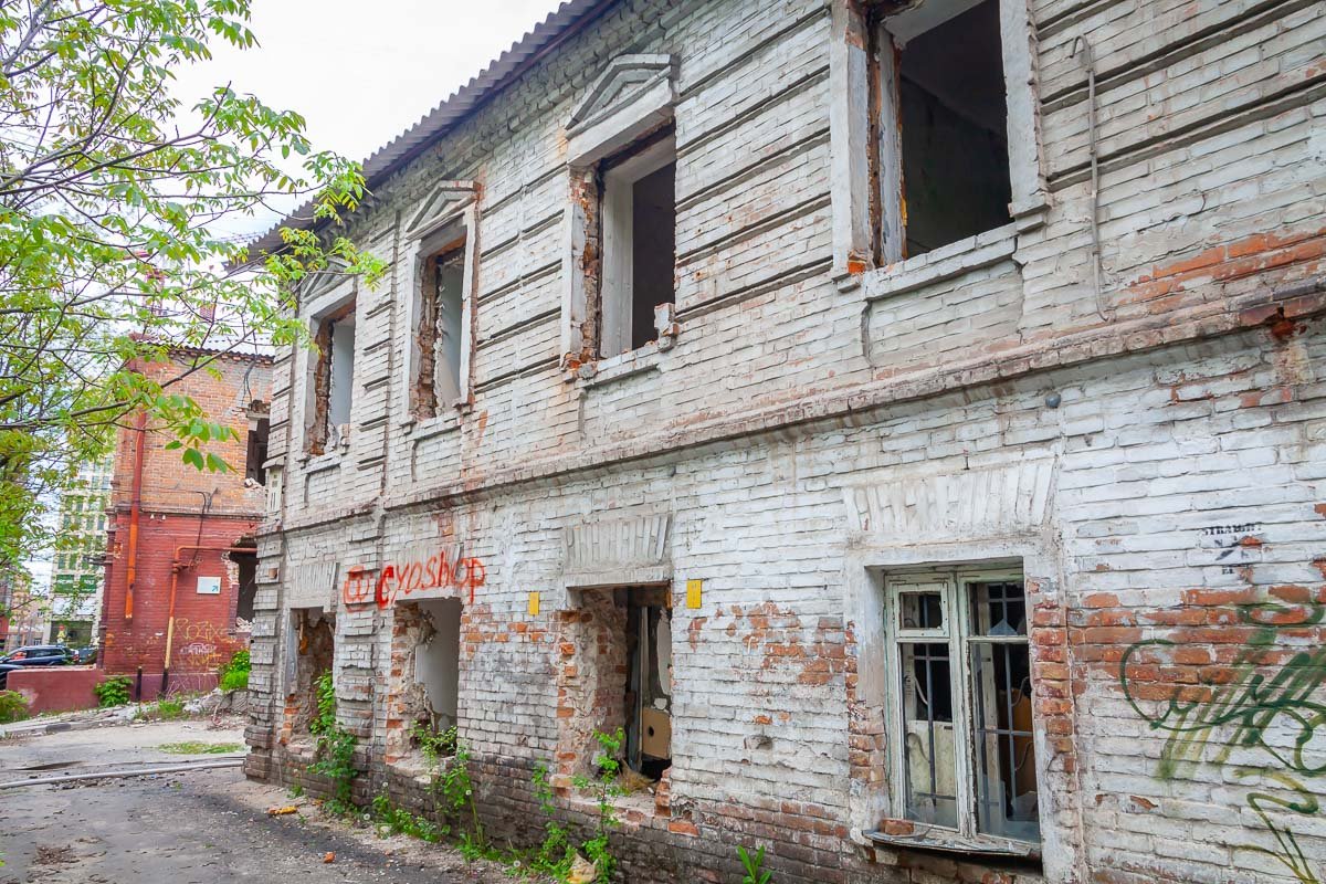 На место прибыла бригада спасателей На место прибыла бригада спасателей