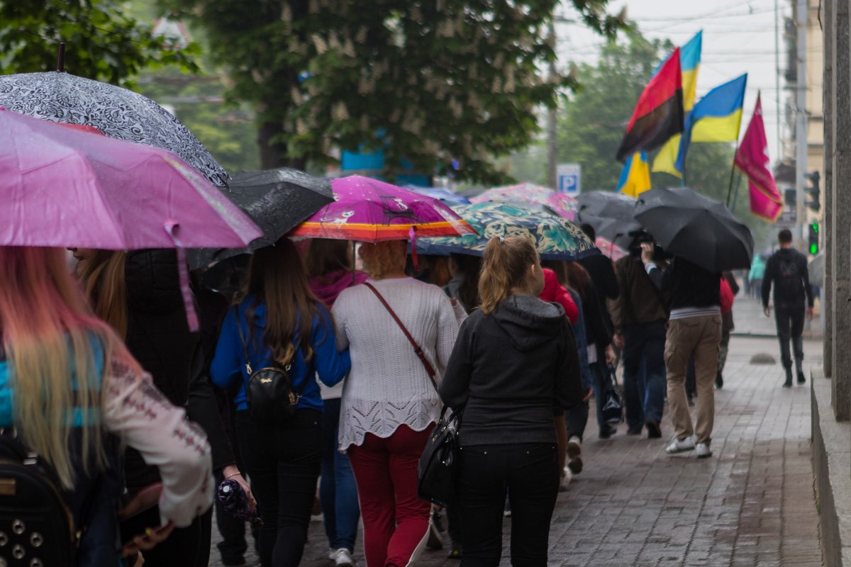 За порядком следили полицейские За порядком следили полицейские