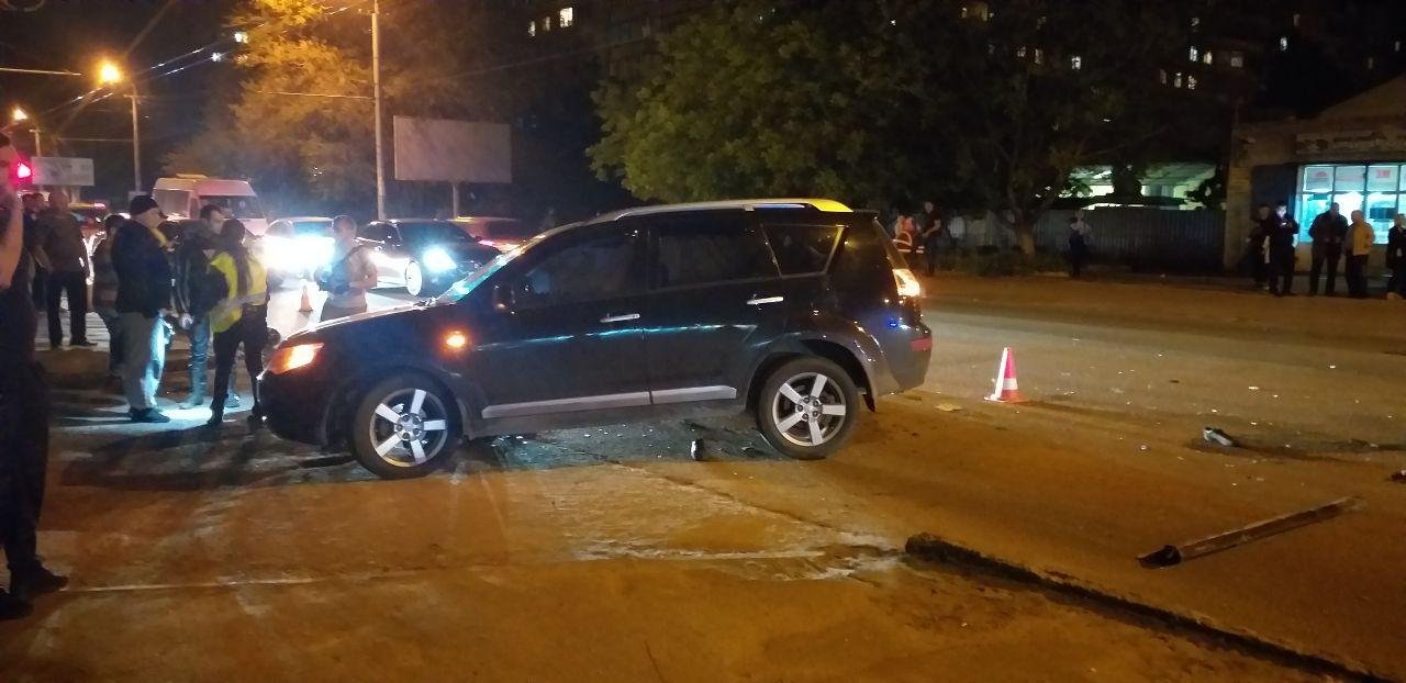 На месте работает патрульный экипаж На месте работает патрульный экипаж