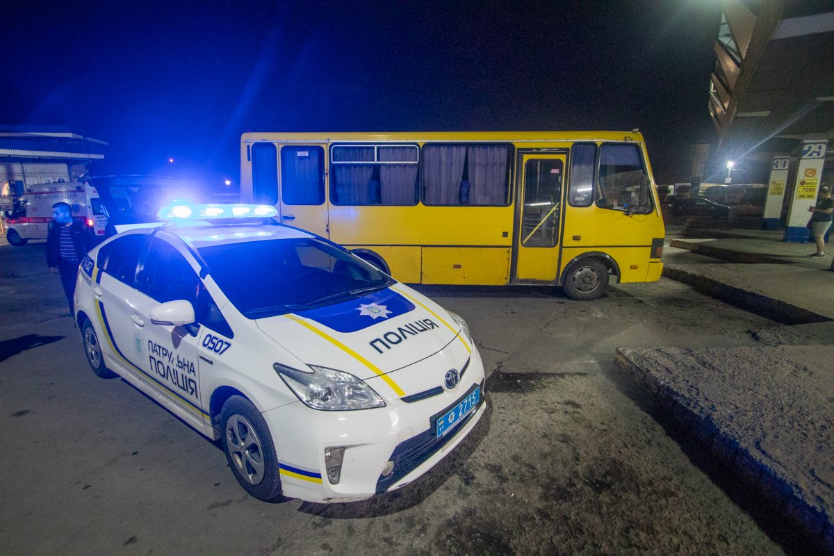 Пострадавшую забрала скорую 