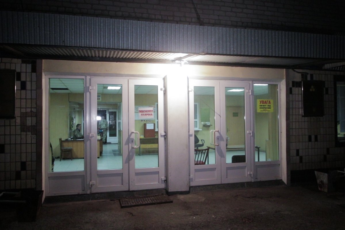 На спецлинию "102" сообщили, что на территории завода "Днепротяжбуммаш" имени Артема находятся неизвестные люди На спецлинию "102" сообщили, что на территории завода "Днепротяжбуммаш" имени Артема находятся неизвестные люди