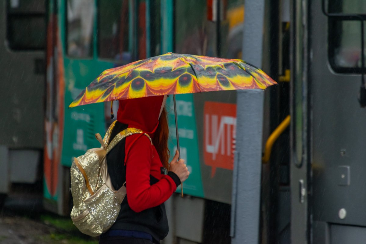 Зонт не спасет тебя от уныния Зонт не спасет тебя от уныния