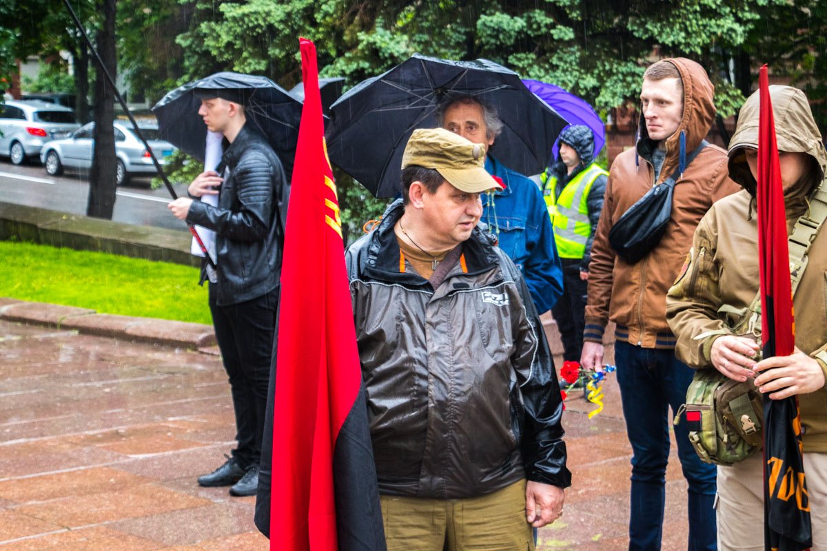 Мероприятие было организовано для того, чтобы напомнить людям, что 9 мая - это не праздник, по случаю которого нужно устраивать громкие гуляния, песни и пляски Мероприятие было организовано для того, чтобы напомнить людям, что 9 мая - это не праздник, по случаю которого нужно устраивать громкие гуляния, песни и пляски