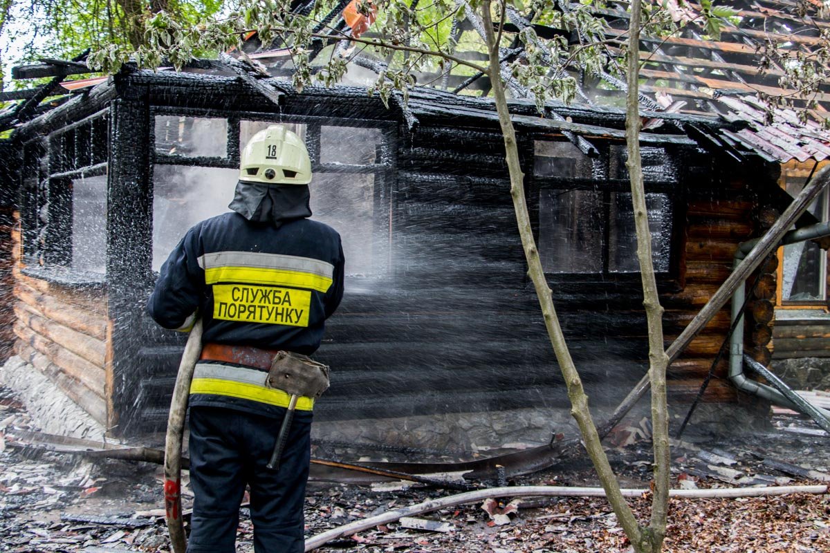 Известно, что кафе в данный момент не работает Известно, что кафе в данный момент не работает