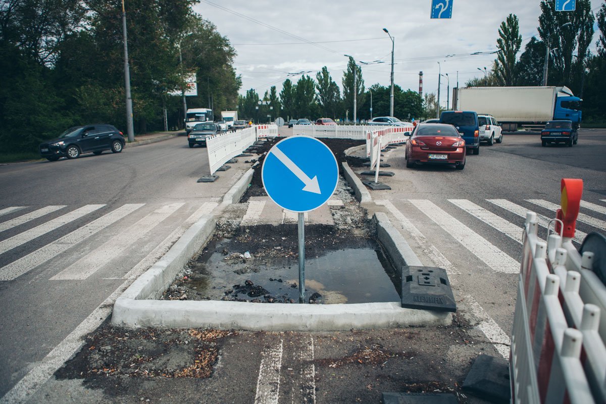 Его обустройство все еще продолжается Его обустройство все еще продолжается