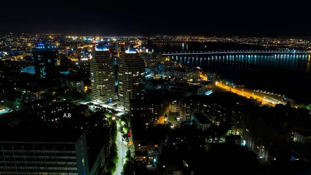 Ночь высасывает из города все краски. Фото: alexsey_19.08