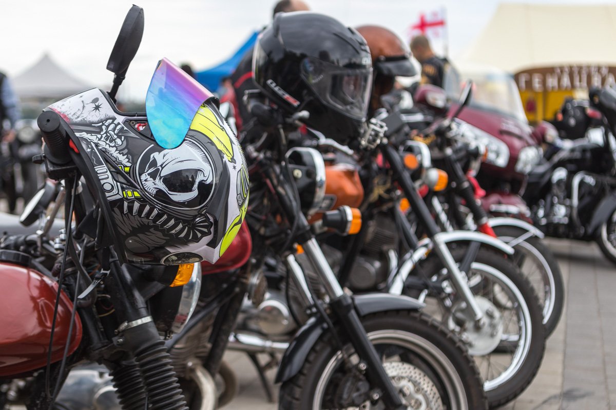 Можно сказать "прощай" тишине на дорогах Можно сказать "прощай" тишине на дорогах