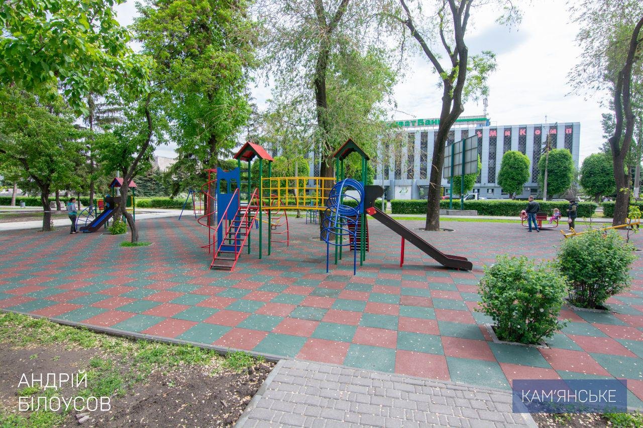 Как продвигается реконструкция главного сквера Каменского 1