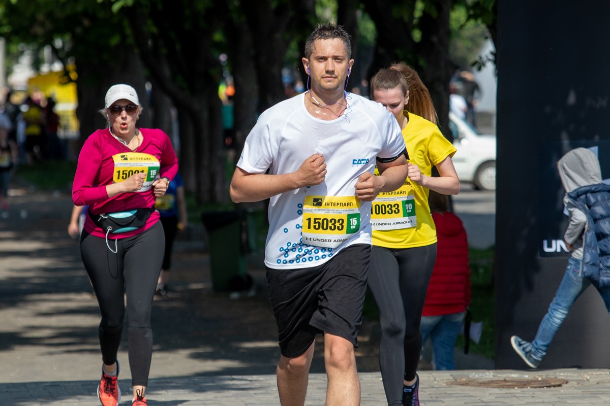 Здесь собрались люди разных возрастов