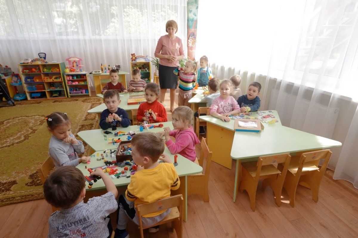 Сейчас в 64 учреждениях среднего образования города открыто 225 инклюзивных классов Сейчас в 64 учреждениях среднего образования города открыто 225 инклюзивных классов