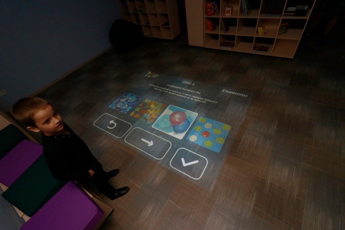 Главное для таких детей - это социализация, получение навыков контакта, общения со сверстниками и взрослыми Главное для таких детей - это социализация, получение навыков контакта, общения со сверстниками и взрослыми