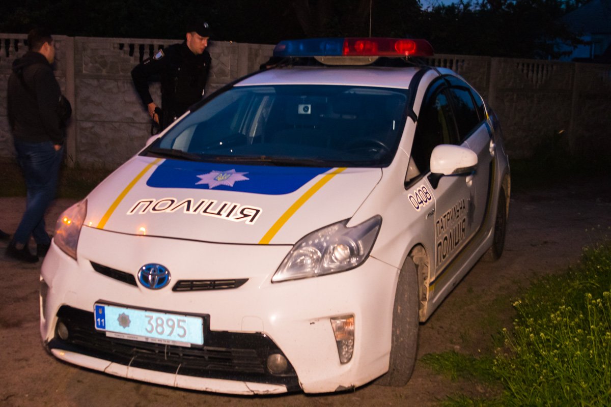 На место происшествия вызвали следственно-оперативную группу