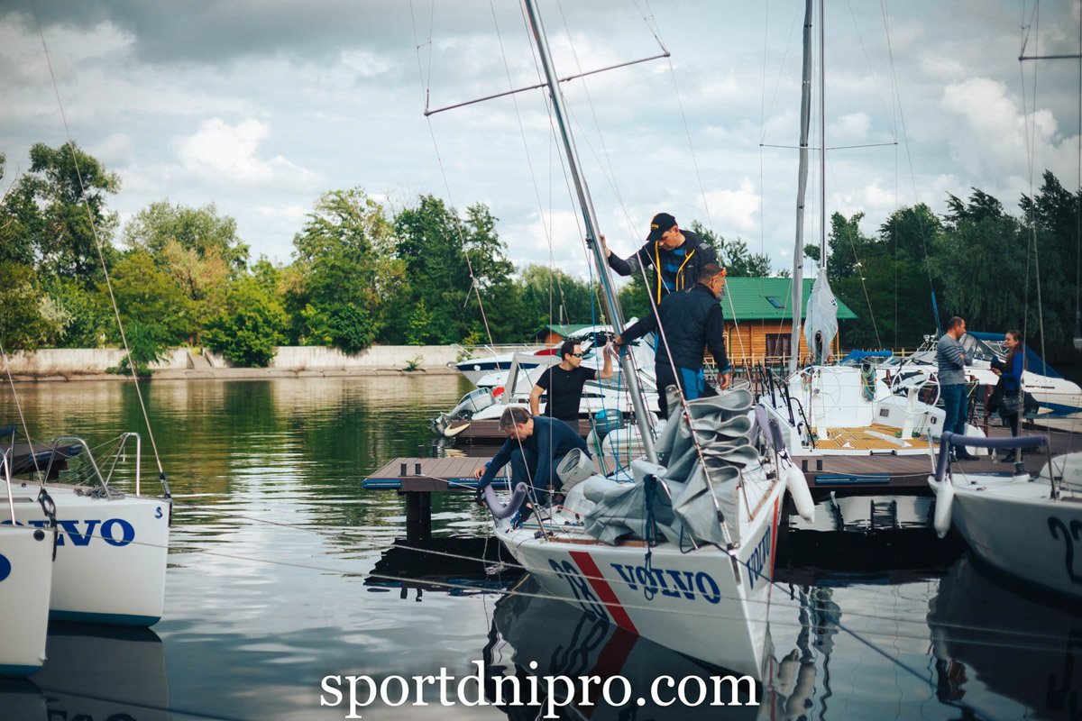 В Днепре 14 мая прошел первый этап любительского яхт-кубка DniproOpen В Днепре 14 мая прошел первый этап любительского яхт-кубка DniproOpen