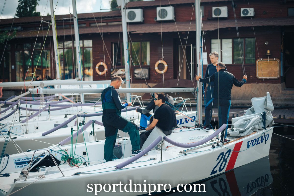 DniproOpen - это первая городская регата для новичков DniproOpen - это первая городская регата для новичков