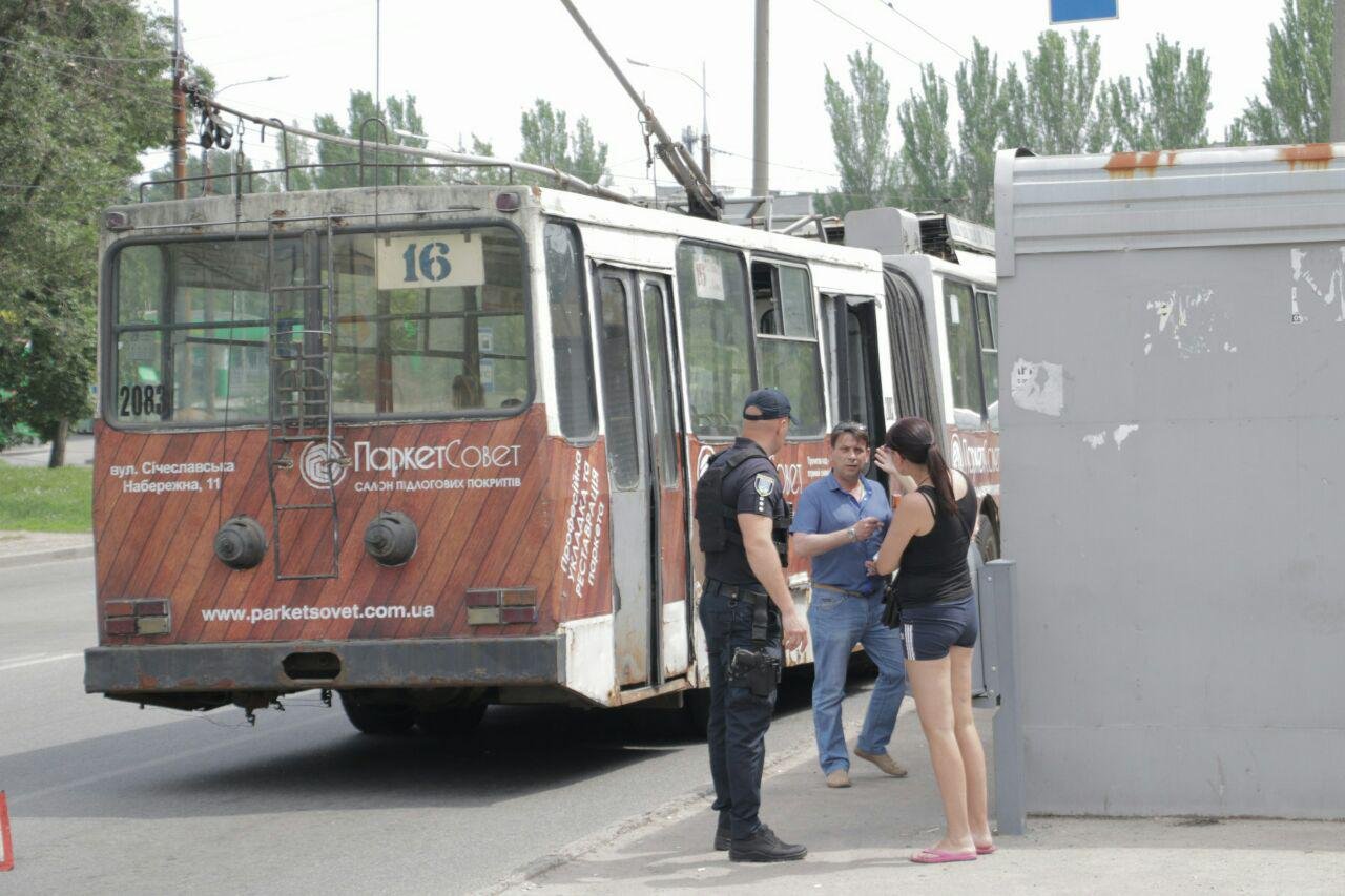 Полиция выясняет обстоятельства происшествия Полиция выясняет обстоятельства происшествия