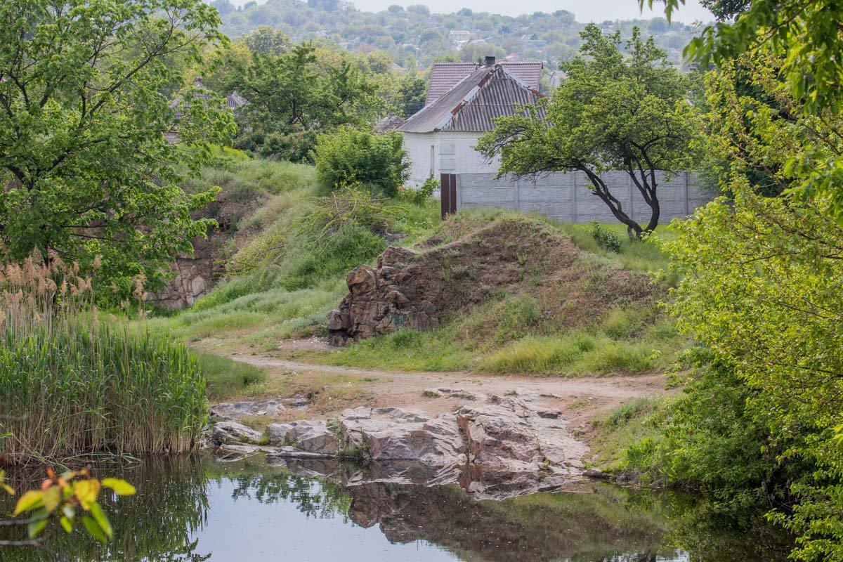 Покидайте душные стены Покидайте душные стены