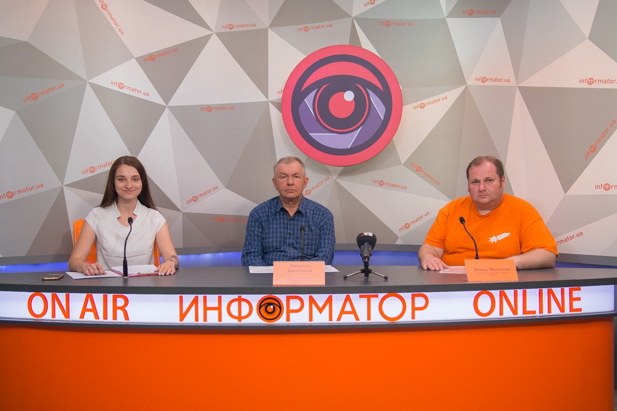Почему чернеют и опадают листья абрикосов в Днепре Почему чернеют и опадают листья абрикосов в Днепре