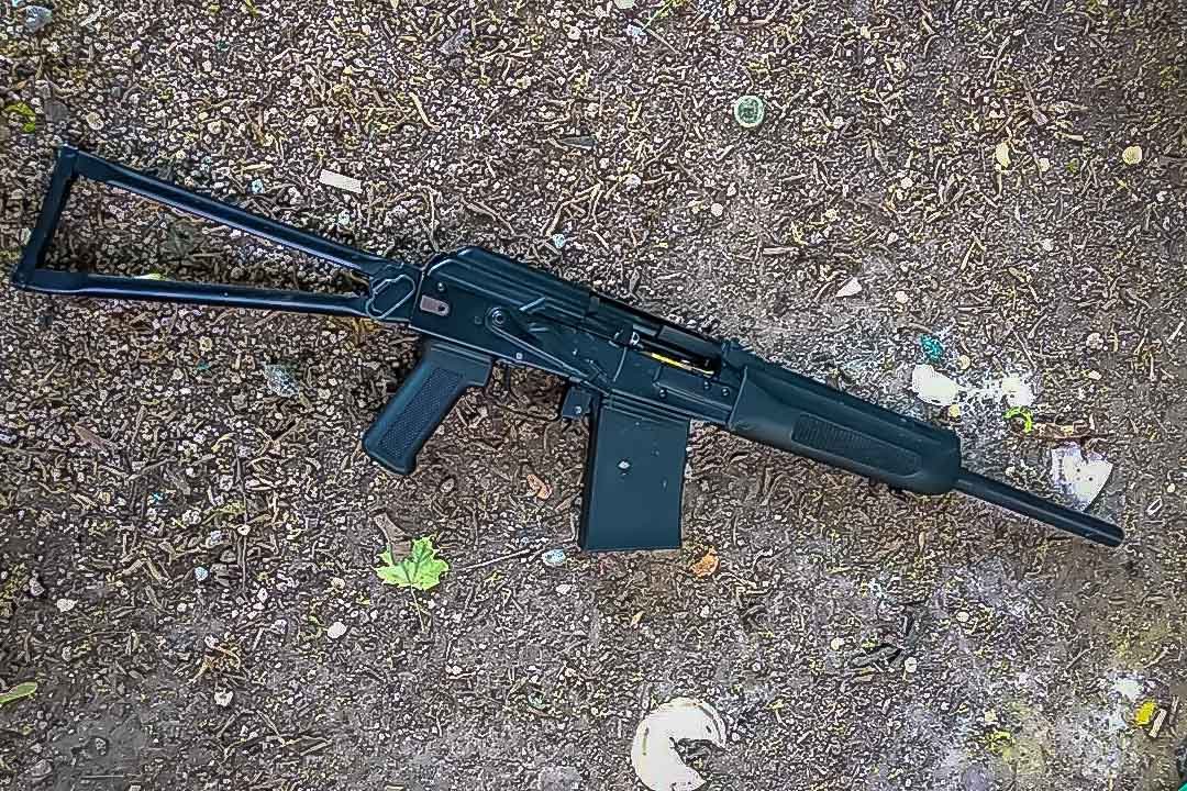 Оружие в мусорном баке, погоня и стрельба: что происходило на Тополе в Днепре