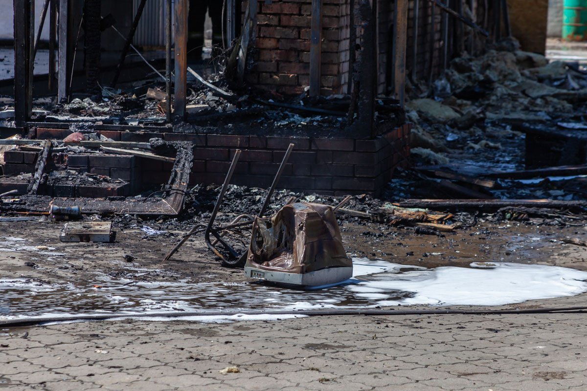 Сгорели личные вещи охранника Сгорели личные вещи охранника