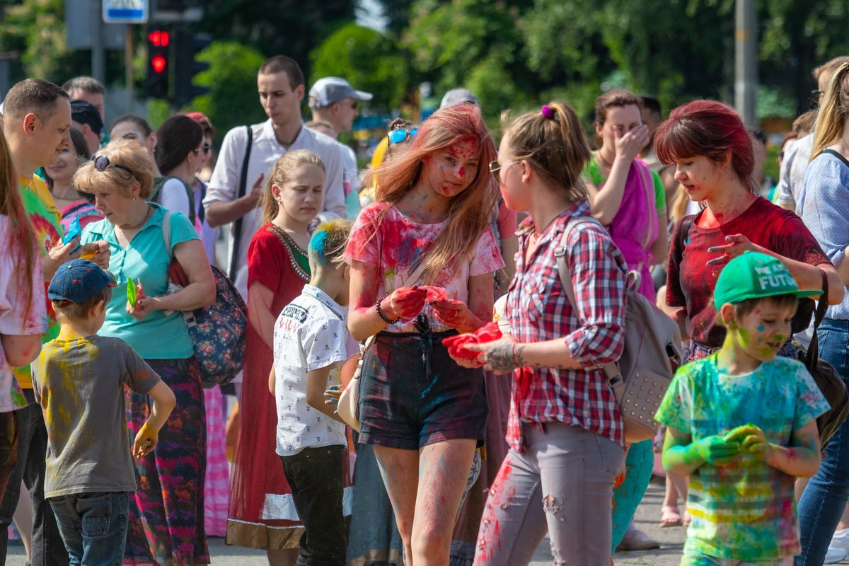 Краски в небо Краски в небо