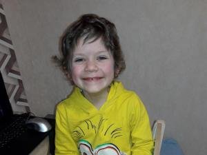 Мальчик борется с лейкозом уже более трех лет