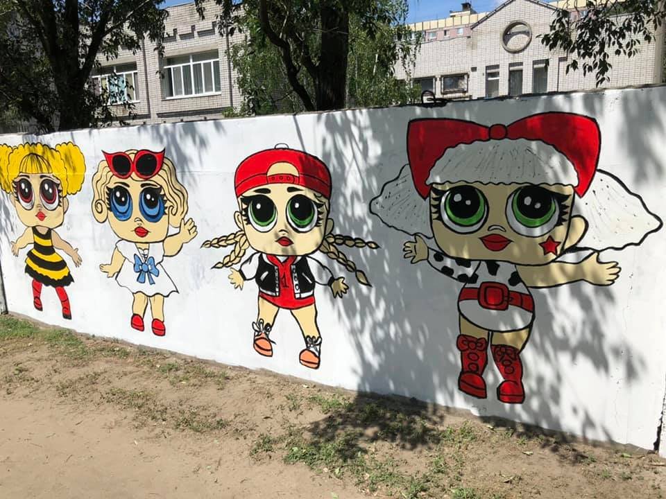 Забор стал выглядит гораздо лучше